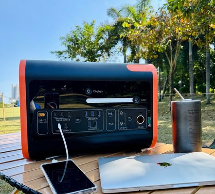 1800W 2000W 2200W Portable Rechargeable Solar Wind Power Station for Renewable Energy
