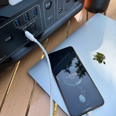 Energy Storage Portable Power Station with Foldable Solar Panels and Wireless Charging