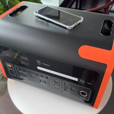 Solar Panel for Fast Charging Lithium Portable Power Station Output Frequency 50/60Hz