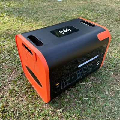 2200W Solar Generator Portable Power Station for AC/DC/PV Charging and Large Capacity