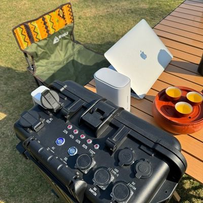 8000W Peak Power LiFePO4 Lithium Cell Portable Solar Generator for Outdoor Activities