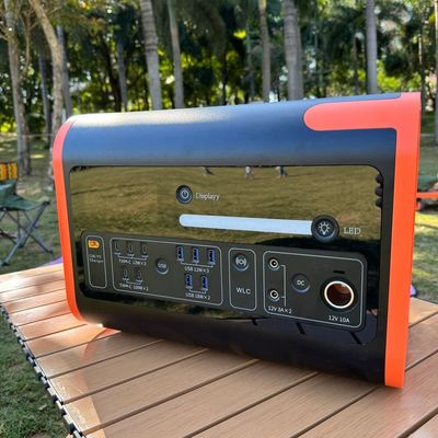ABS PC Aluminum Alloy Shell Material Solar Power Station for Mobile Phone Laptops AT22