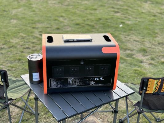 AC/DC and Wireless Charging Capable Portable Solar Energy Storage Power Station 2200W