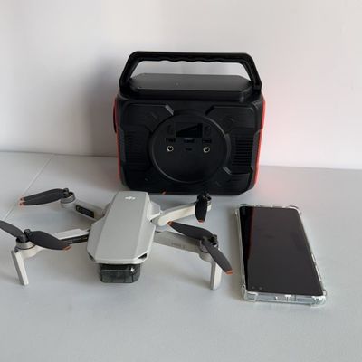 200W Small Multi-Functional Portable Mobile Power Station for Camping and Emergencies