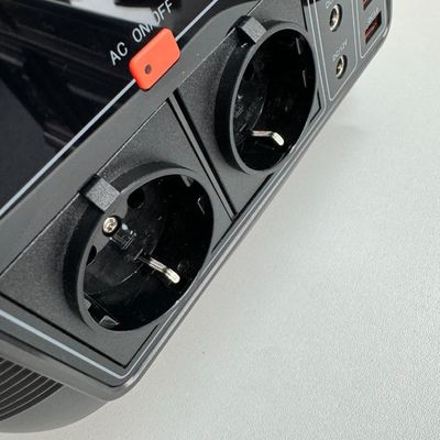 600W Portable Power Station Removable 576wh/14.4V/40ah Battery Capacity Solar Generator