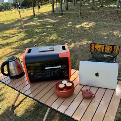 Type-C 40ah 2200W Solar Generator with Overcharge Protection and Portable Charging