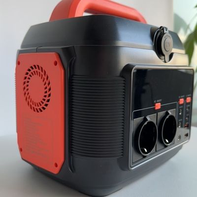 LiFePO4 Battery Charging Bank 600W Mobile Power with QC3.0 Output 18W and LED Lighting 11W