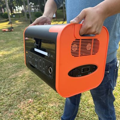 United Nations AC Socket Portable Mobile Power 2200W Wireless Charging Solar Generator