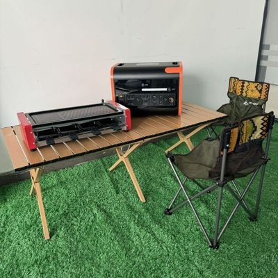 2200W Constant Power Portable Solar Generator with Lithium Battery Customizable Colour
