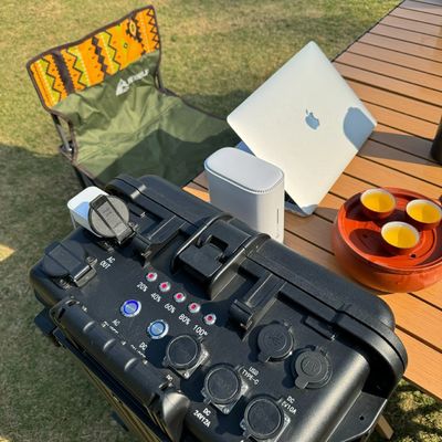7000W Solar Mobile Power Station with USB Charging Function ABS Alloy Shell Material