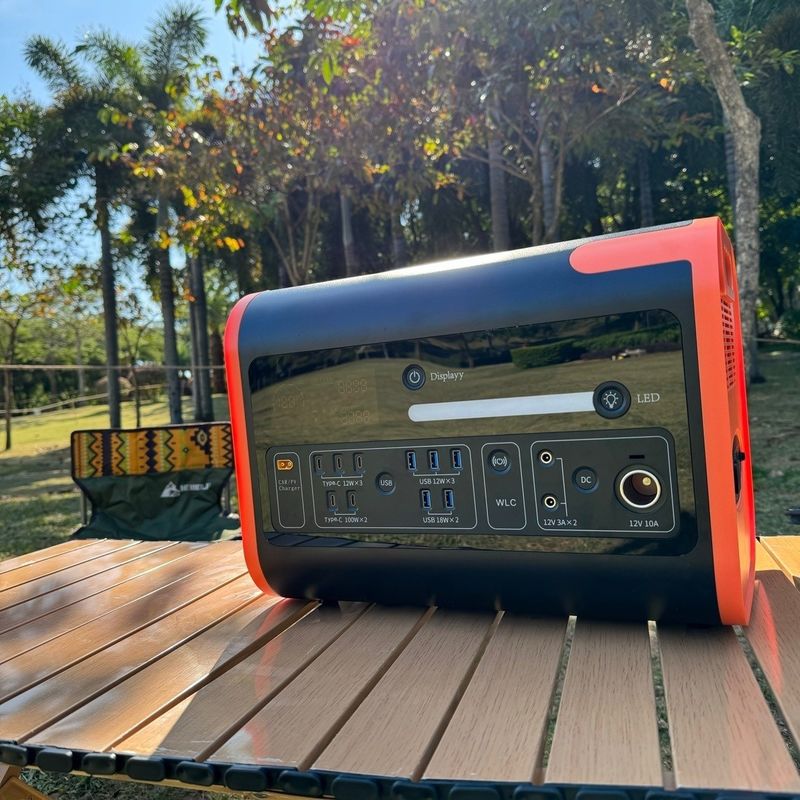 600W 2200W 3000W Solar Generator Portable Power Station for Outdoor Family RV Camping