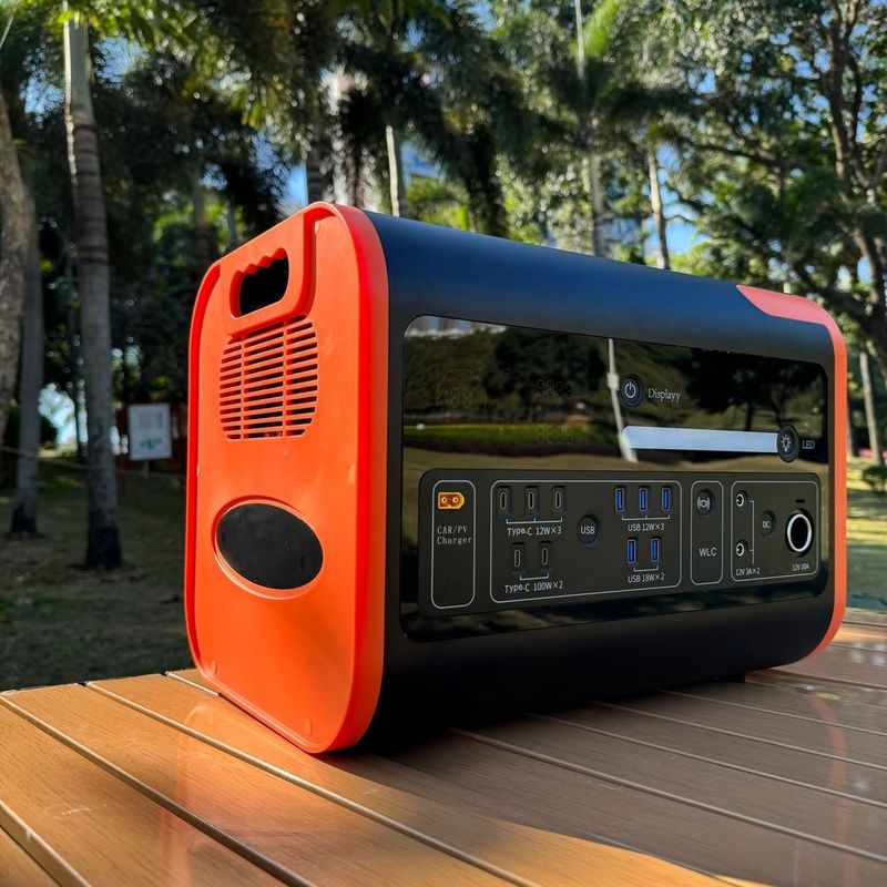2000W 2200W Solar Mobile Power Power Generator Portable Power Station for Outdoor Work