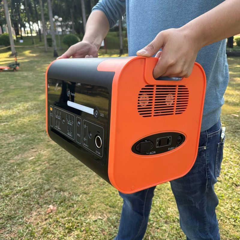 2200W Constant Power Solar Generator Power Portable Mobile Energy Storage Station