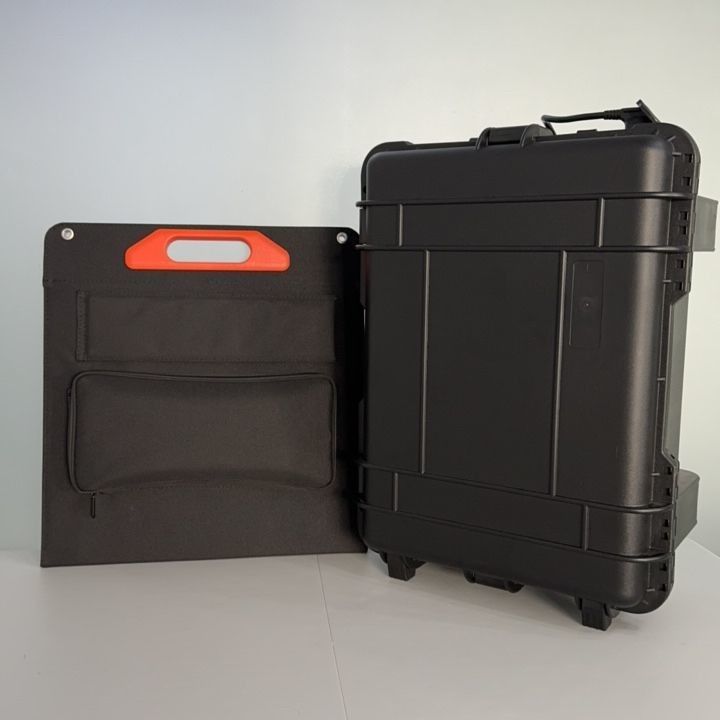3000W Portable Solar Power Station with High Power Output and Large Capacity in Black