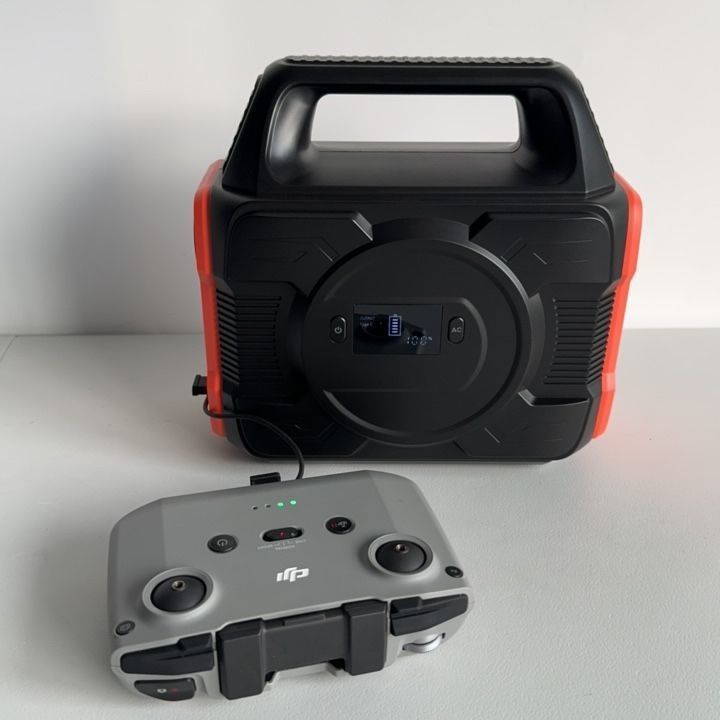 Outdoor Camping S3 Portable Solar Generator with 300W Lithium Battery Power Station