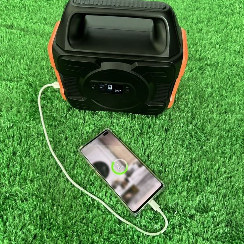 300W Lithium Battery Power Station and Recyclable Outdoor Solar Generator for Outdoor